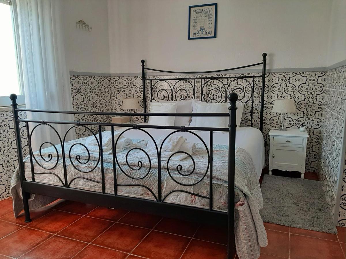 オビドス Casa Coloridos Bed & Breakfast エクステリア 写真
