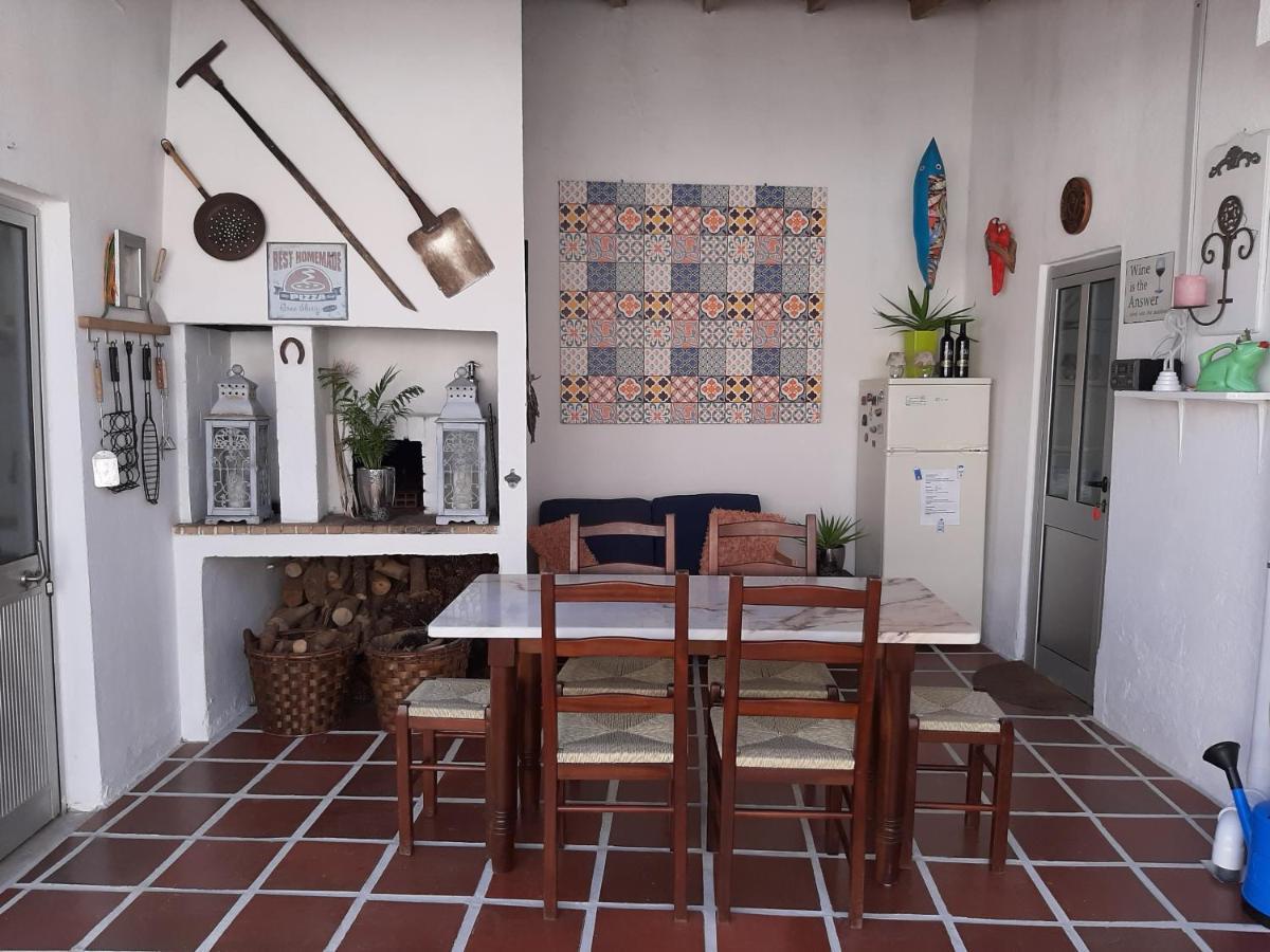 オビドス Casa Coloridos Bed & Breakfast エクステリア 写真